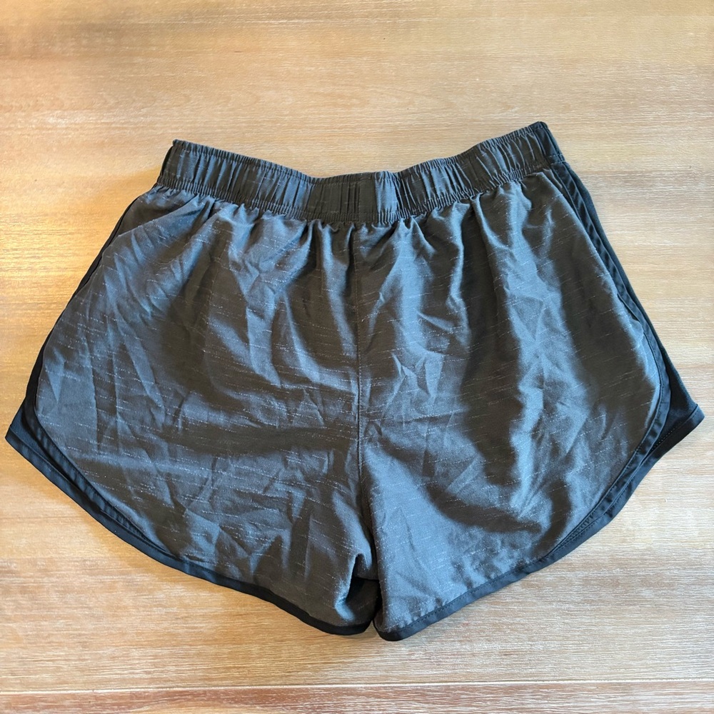 Nike Tempo Dri-FIT Running Shorts in Gray Black Combo, Lined, Size Medium. - Picture 2 of 7